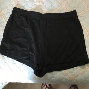 Women's loft shorts