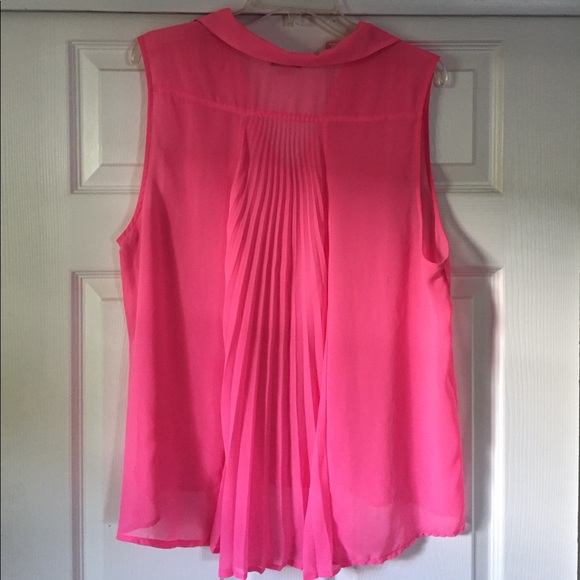 Pink AEO Sleeveless Blouse - Picture 2 of 6