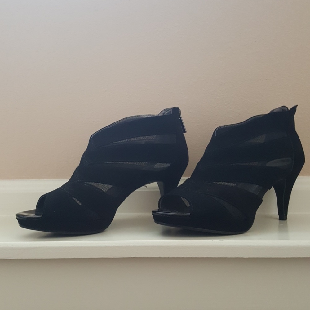 Bandolino Booties w. Mesh detail