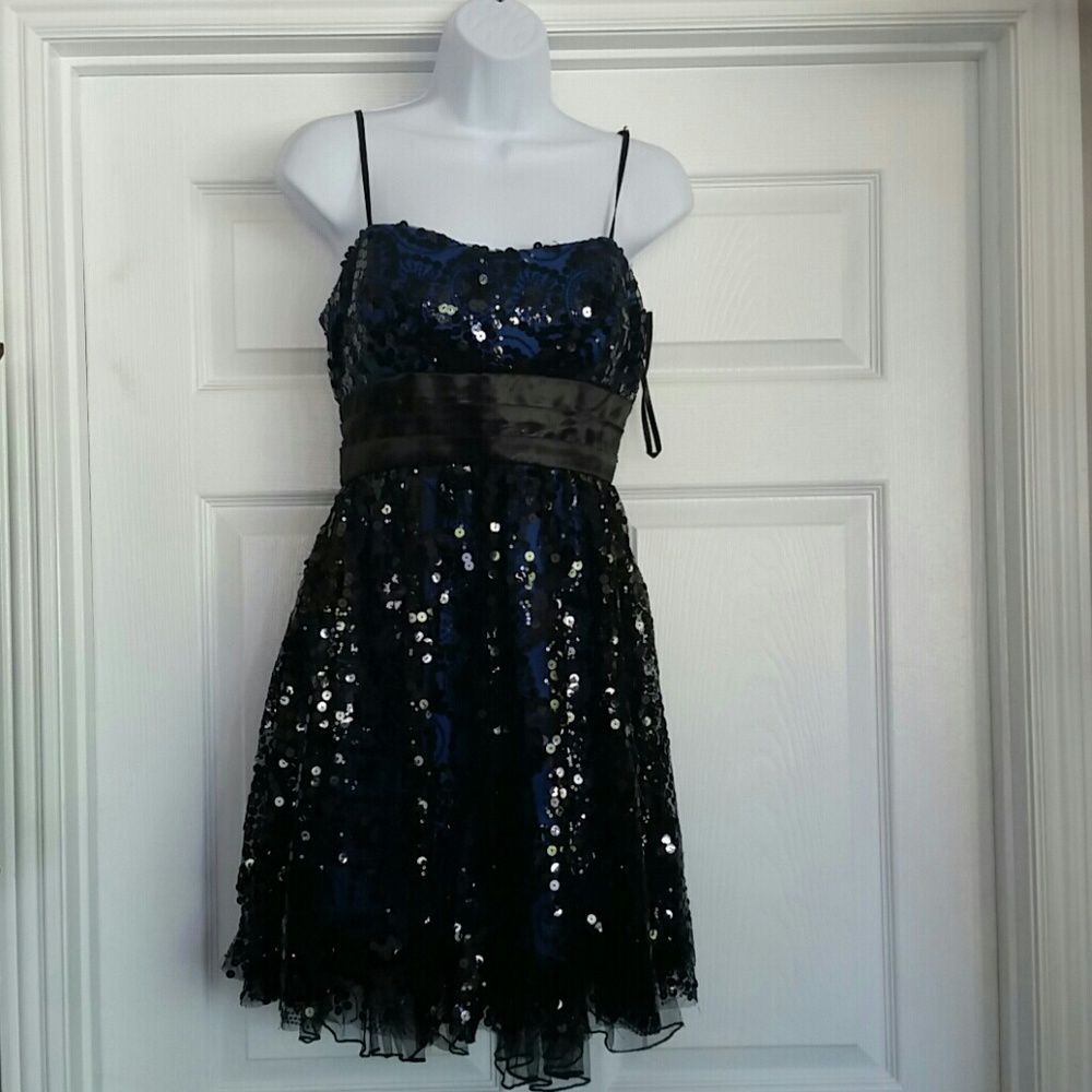 Jessica designs Size 11 prom, homecoming dress