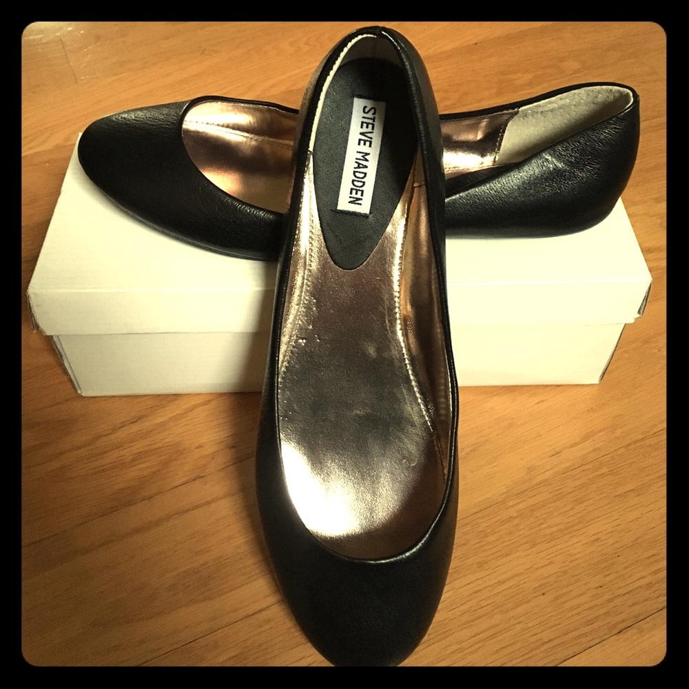 NEW Steve Madden P-Heaven Black Leather Flats!