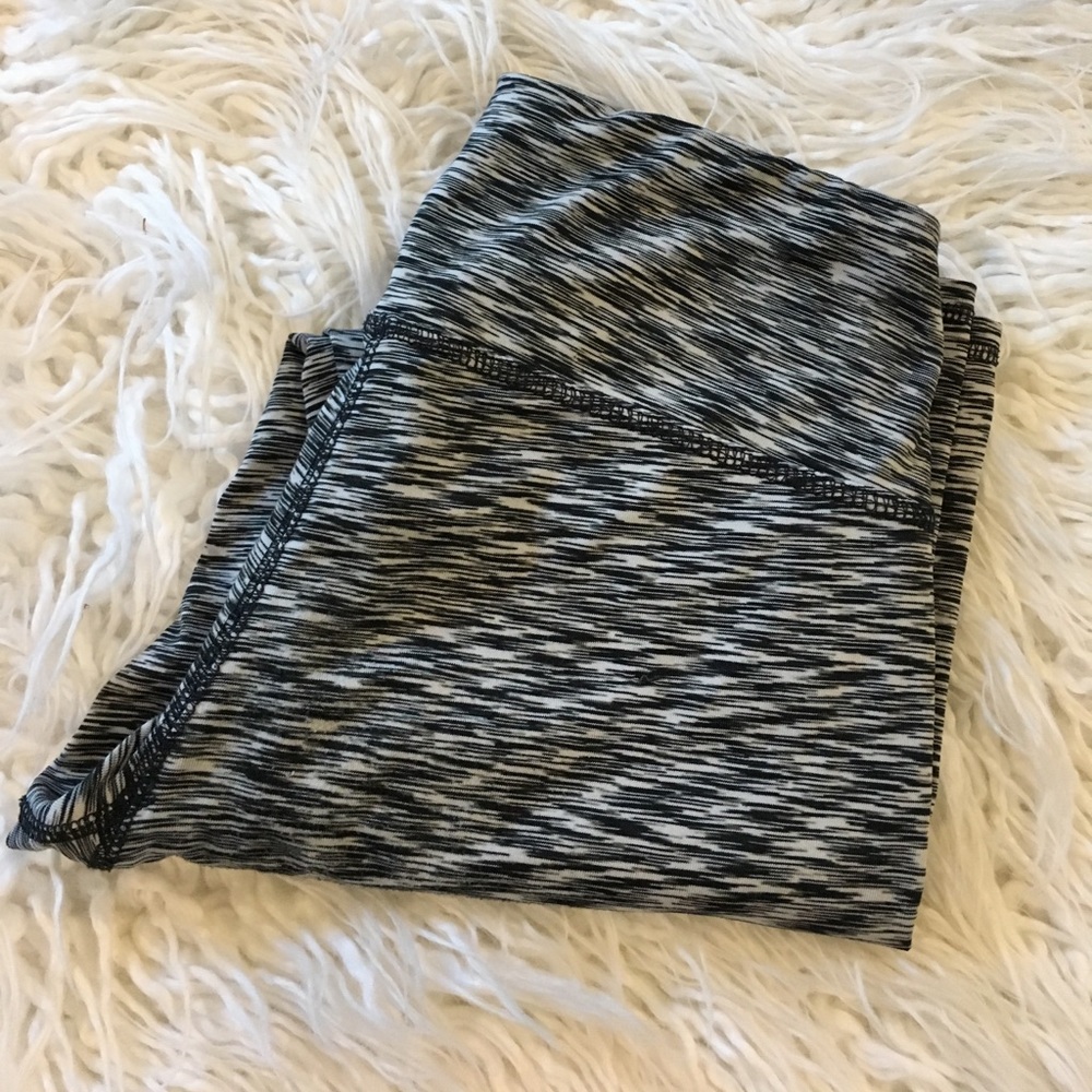 Women's cropped leggings Small!