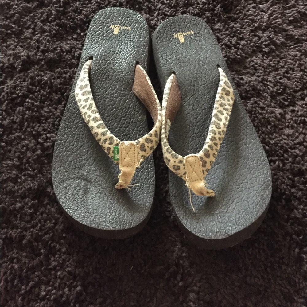 Sunuk flip flop