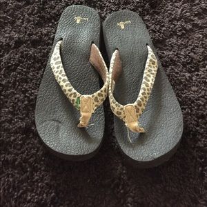 Sunuk flip flop
