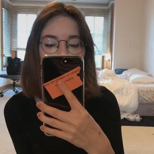 Meet your Posher, Anna