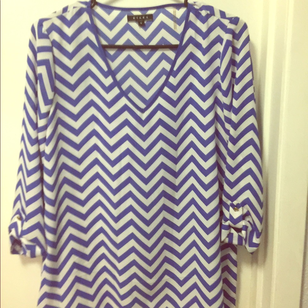 Cute chevron top!