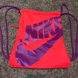 Nike drawstring bag