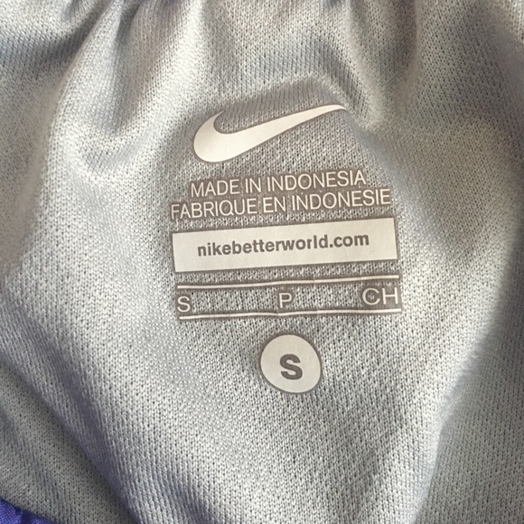 Women's Nike running shorts - Picture 3 of 3