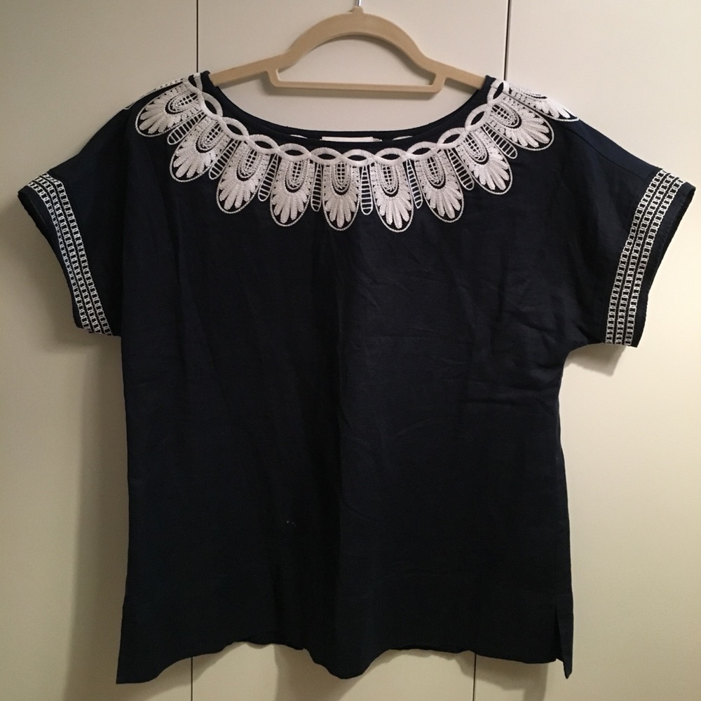 Vineyard Vines Navy Blue & White Embroidered Top