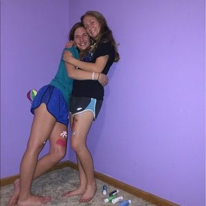 Meet your Posher, Emilee