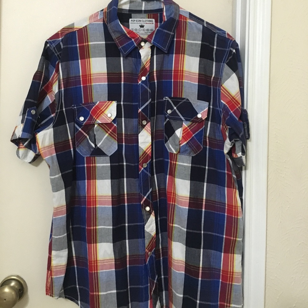 Men's Buckle Short Sleeve Button Down
