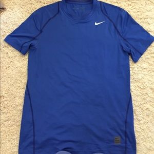 Men's Nike fitted shirt!