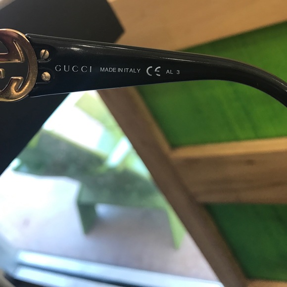 Gucci sunglasses main image 3