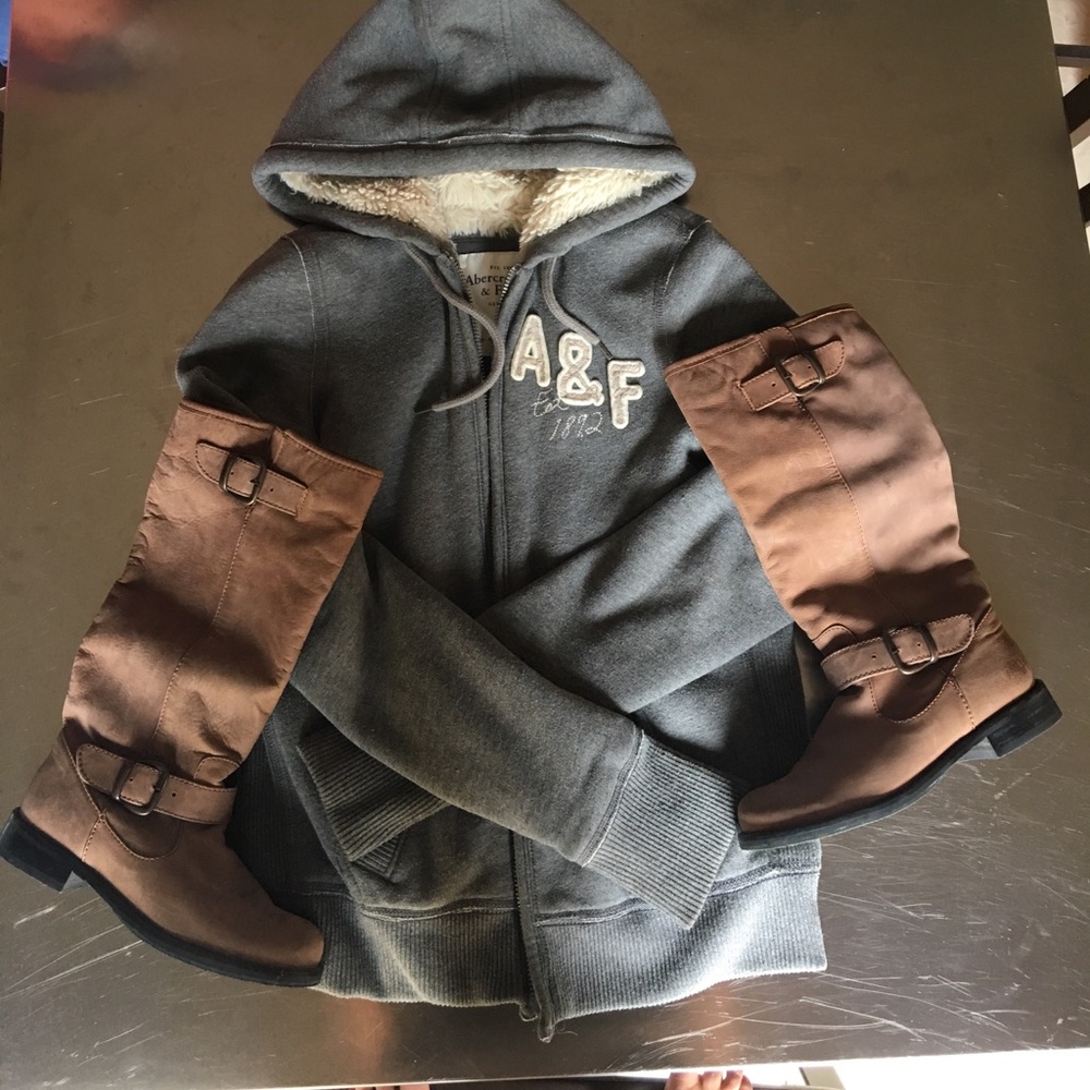 Abercrombie & Fitch Faux Fur Gray Jacket