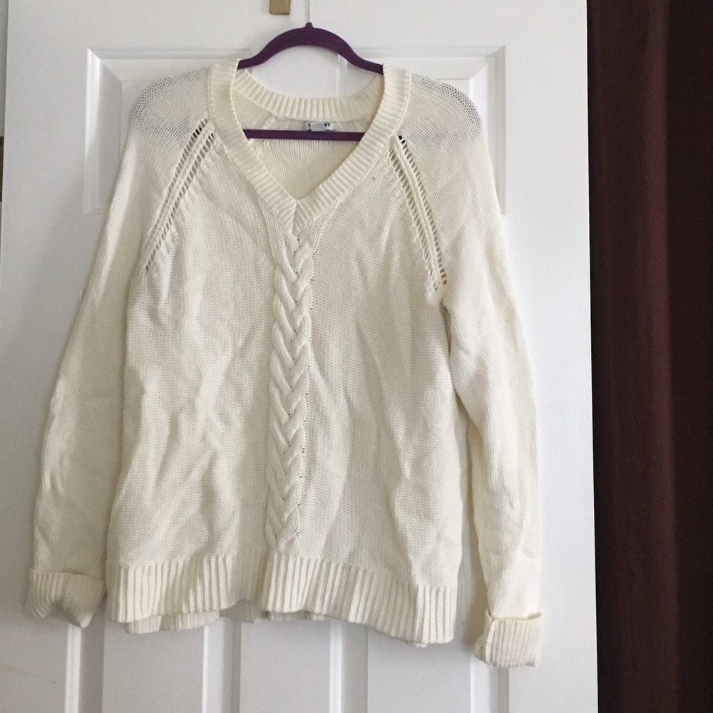 Old Navy v-neck sweater