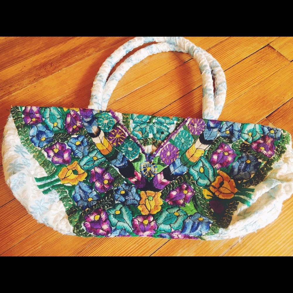 Embroidered floral purse