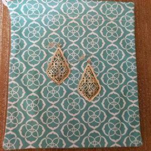 Kendra Scott Addie earrings