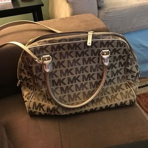 Michael Kors Crossbody Bag