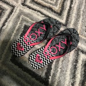 Roxy flip flops