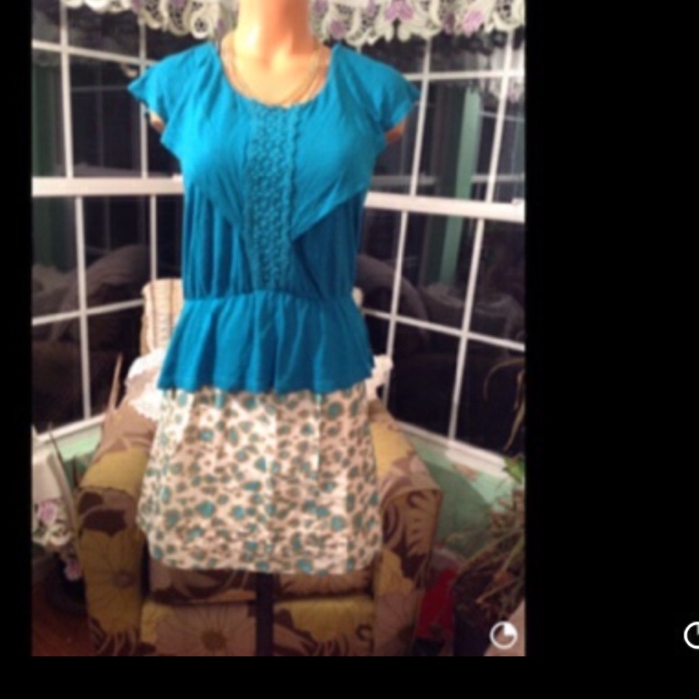Xhilaration Teal Green Top