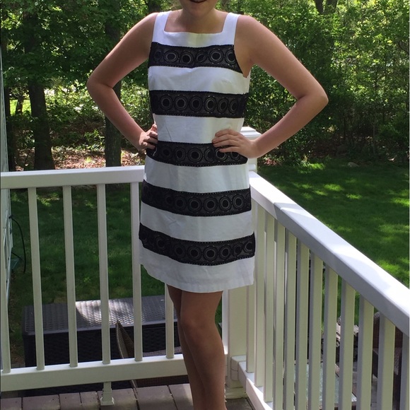 White House Black Market Dresses & Skirts - HP 🎉🎉🎉White House Black Market Dress 12