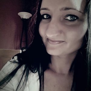 Meet your Posher, Esther