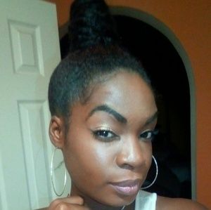 Meet your Posher, Leann