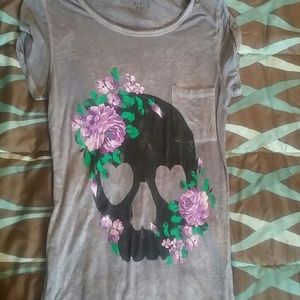 Skull distressed t shirt