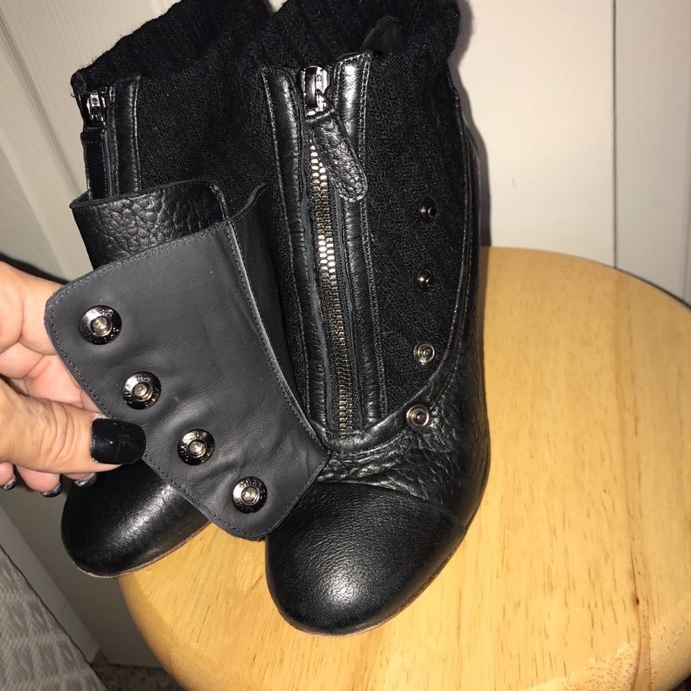 AUTHENTIC CHANEL PARIS EDINBURG BOOTS SZ 38 BLACK - Picture 4 of 8
