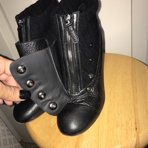 AUTHENTIC CHANEL PARIS EDINBURG BOOTS SZ 38 BLACK - Picture 4 of 8