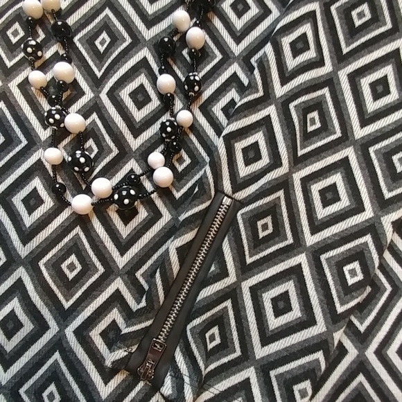 Plus size New Directions black/white/grey dress - Picture 2 of 4