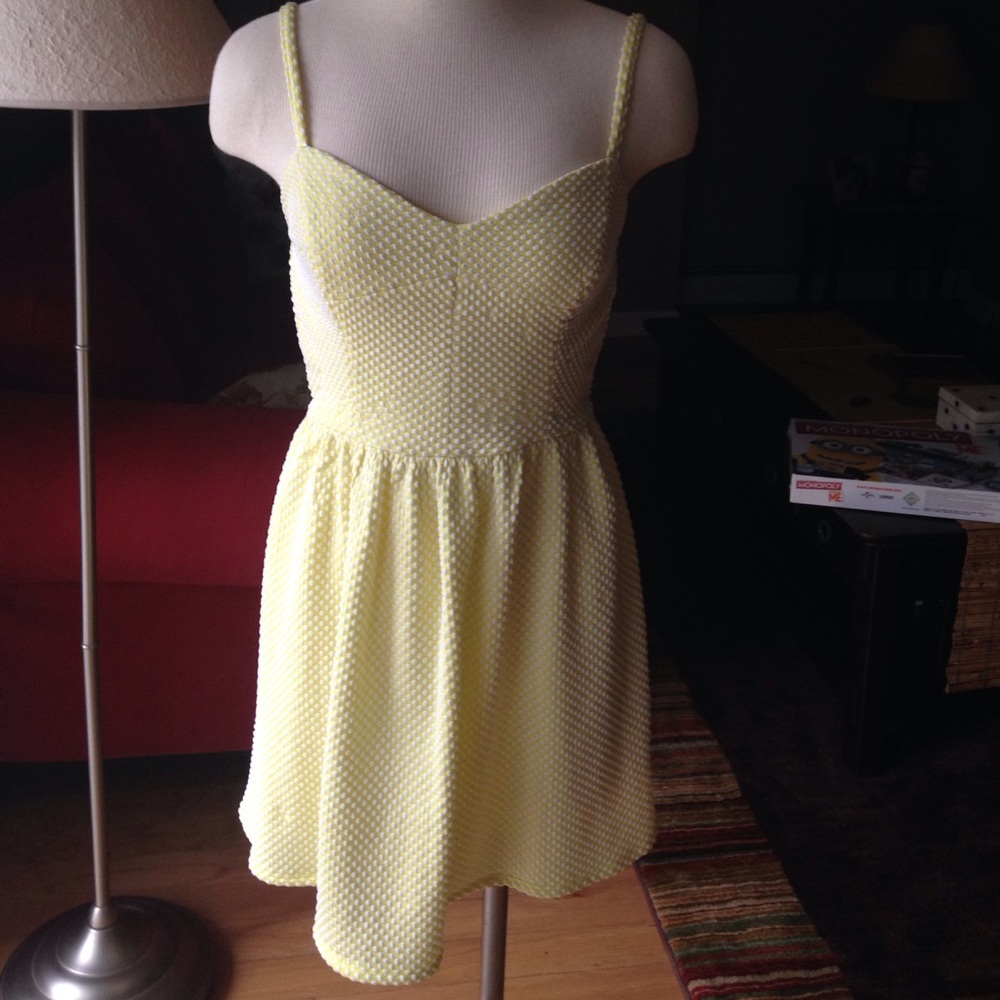 Cute bright yellow sundress. 🌞🌞🌞