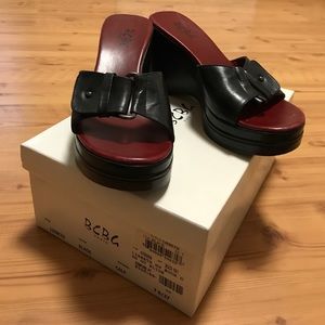 Authentic Vintage BCBG Chunky Black Leather Sandal