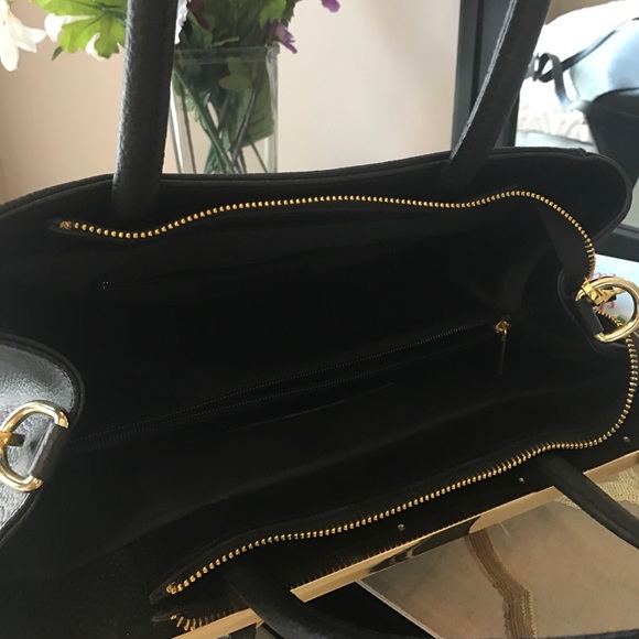 AUTHENTIC LEATHER PURSE FROM ITALY - Picture 3 of 3