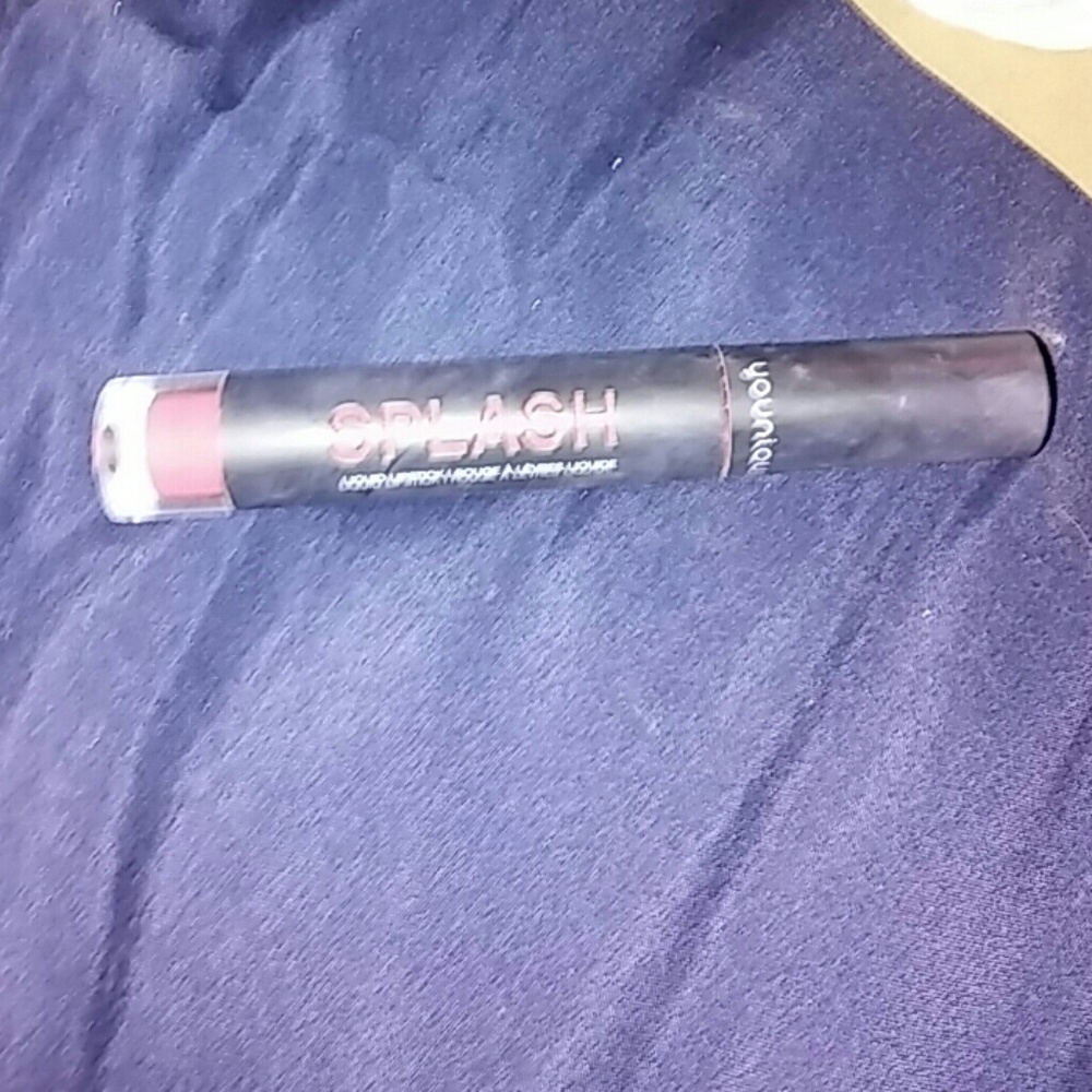 Youniques splash liquid lipstick