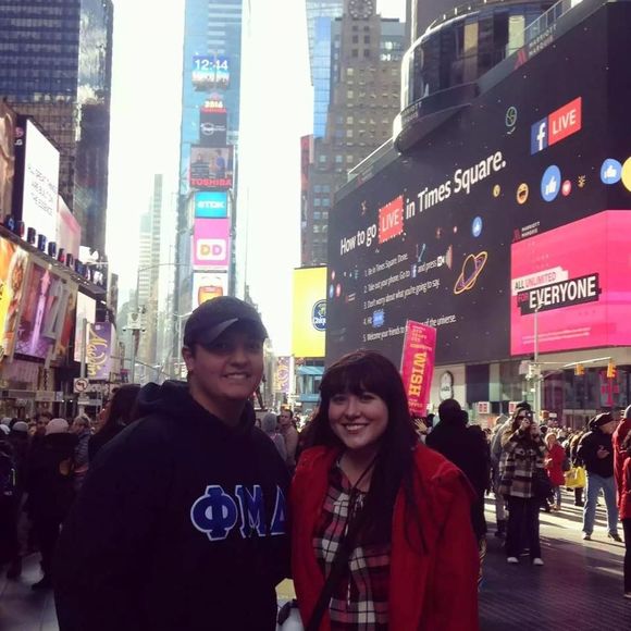 Meet your Posher, Sara - Picture 1 of 1