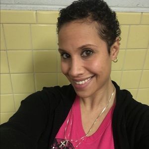 Meet your Posher, Devona