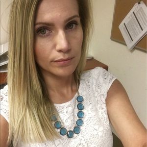 Meet your Posher, Amela