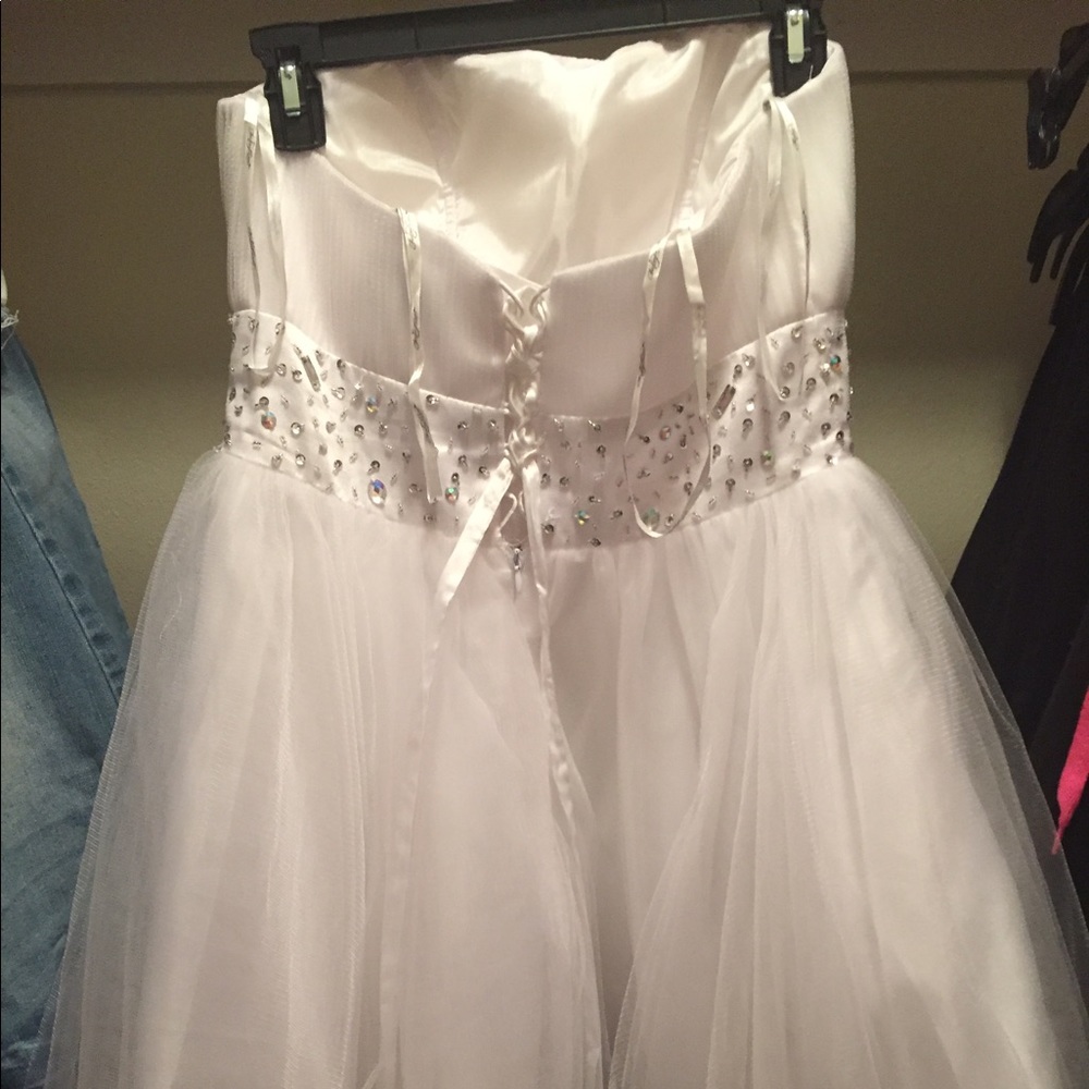 Dress - Picture 2 of 3