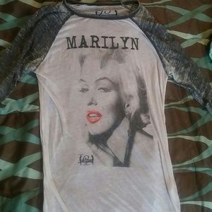 Marilyn monroe distressed baseball top