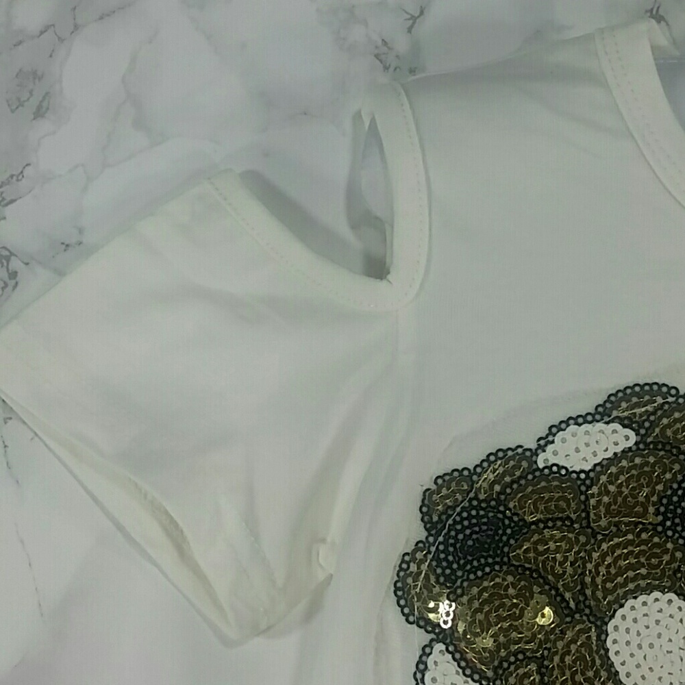 White Cold Shoulder Hot Air balloon Top. Kids - Picture 6 of 7