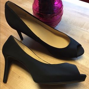 Liz Claiborne 3 in, open toe, black, high heel