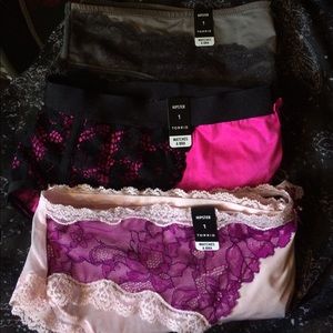 (3) Torrid Hipster panties Size 1