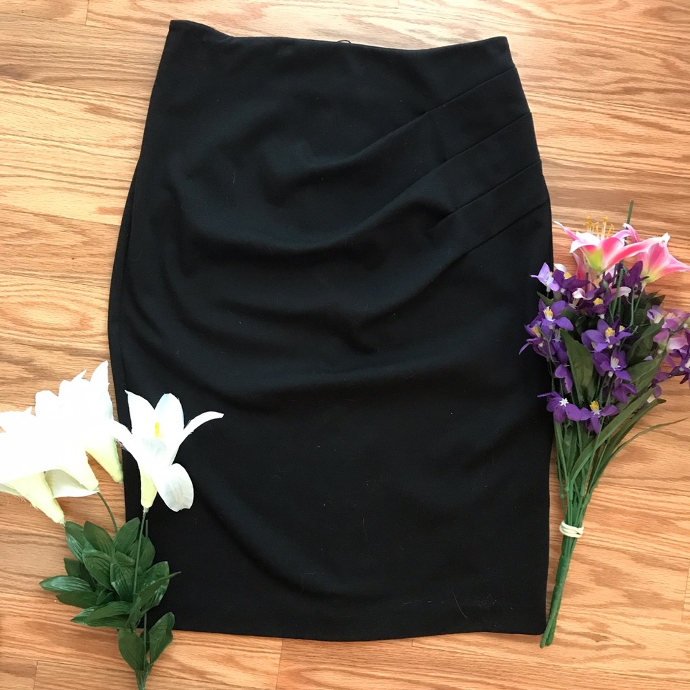 🚀MOVING SALE!🚀NY&C Stretch Pencil Skirt