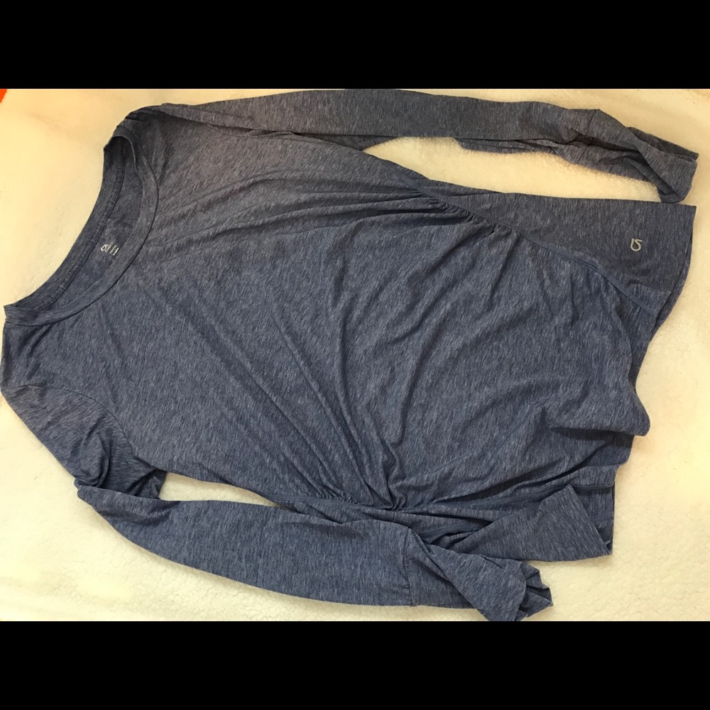 Athletic shirt