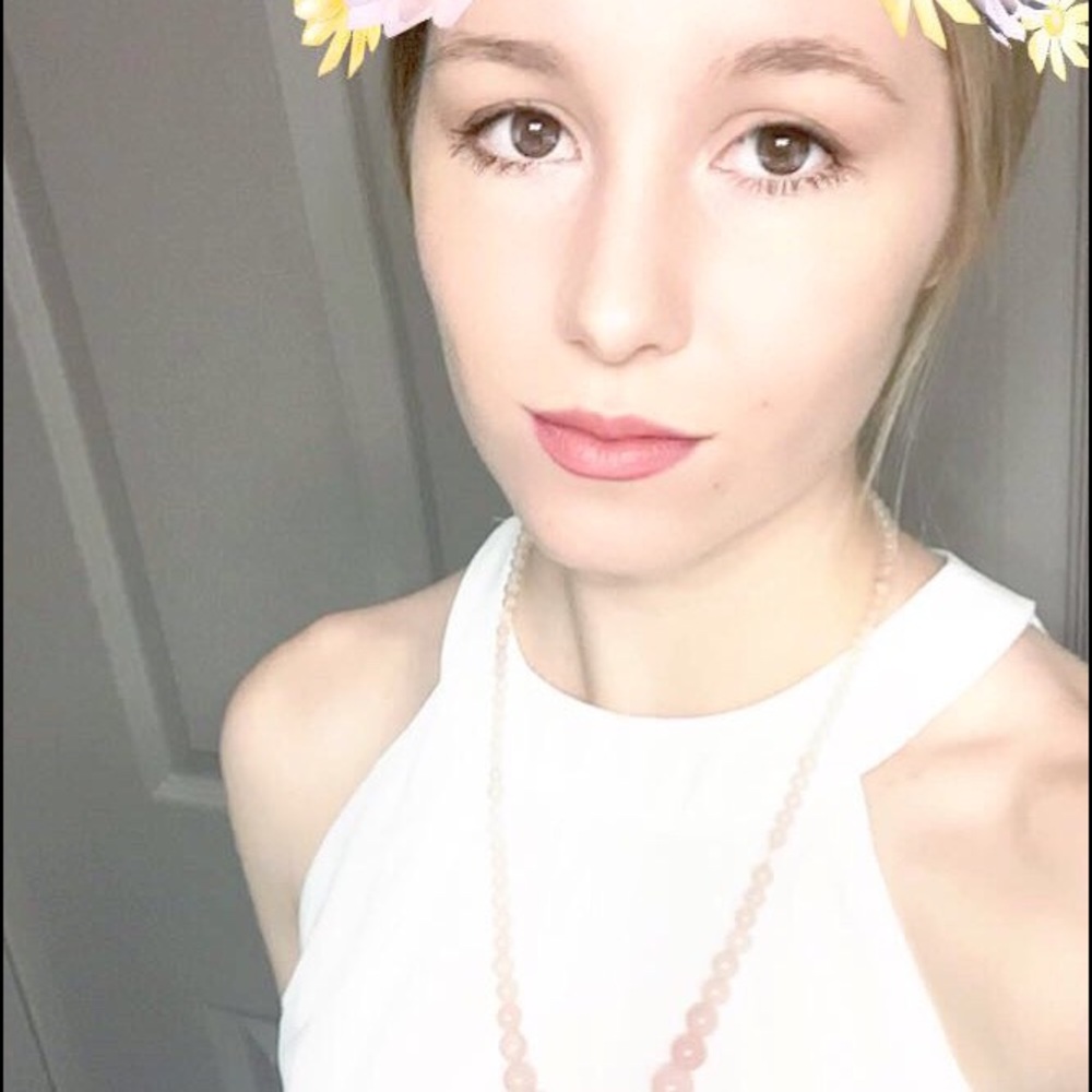 Meet your Posher, Emily