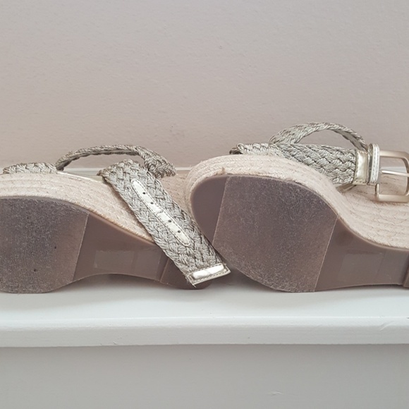 Perfect Summer Wedges - Picture 4 of 4