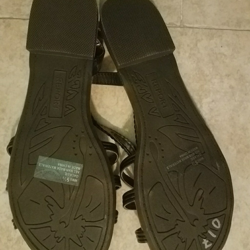 Sandals - Picture 2 of 2