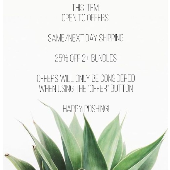 CHARLOTTE RUSSE | Slouch Top in Sage Green - Picture 2 of 2