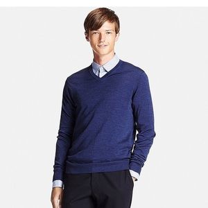NWT Navy Uniqlo Men's V-Neck Sweater